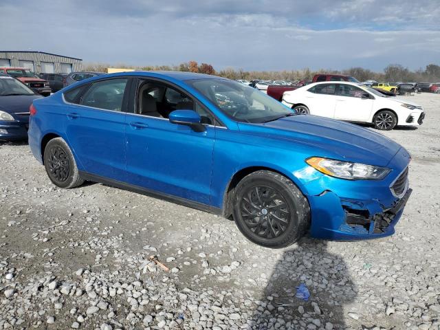 Ford Fusion S Image 3