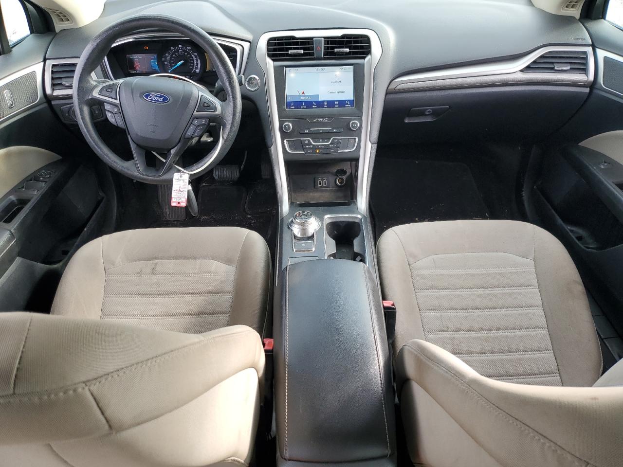 Ford Fusion S Image 12