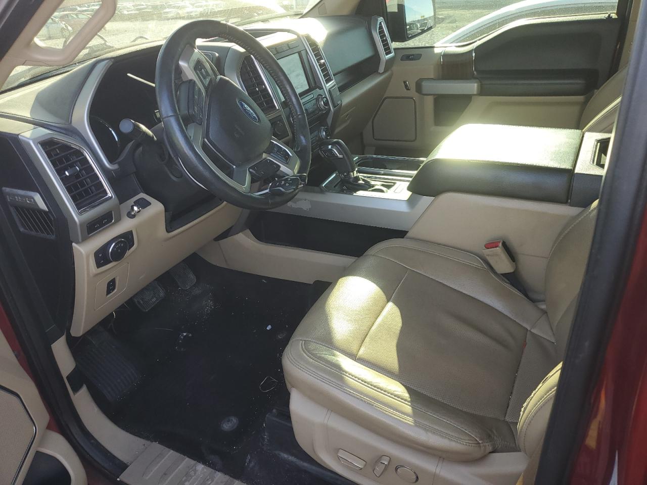 Ford F-150 Supercrew Image 8