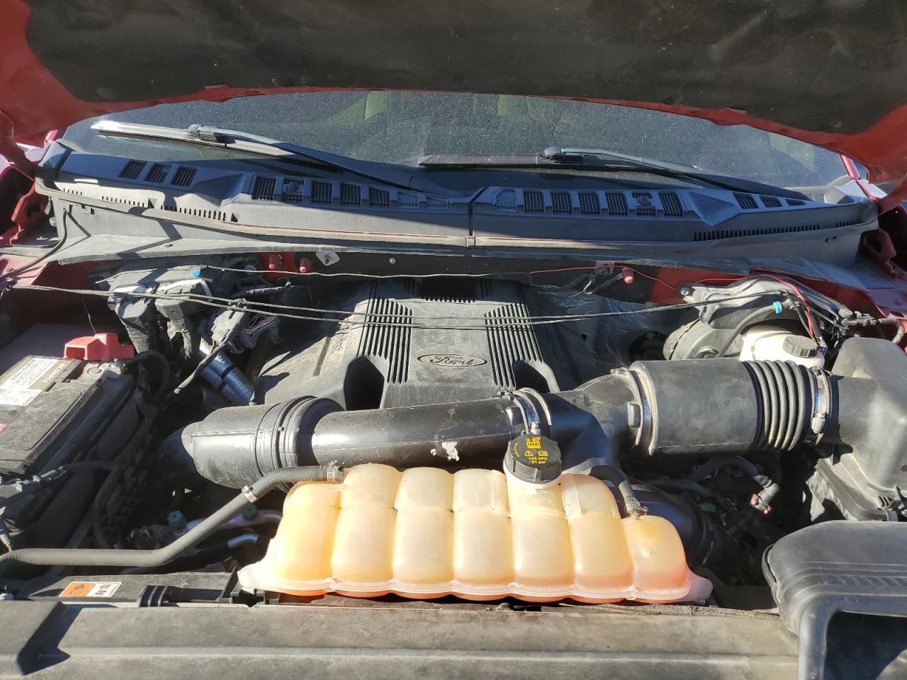 Ford F-150 Supercrew Image 2