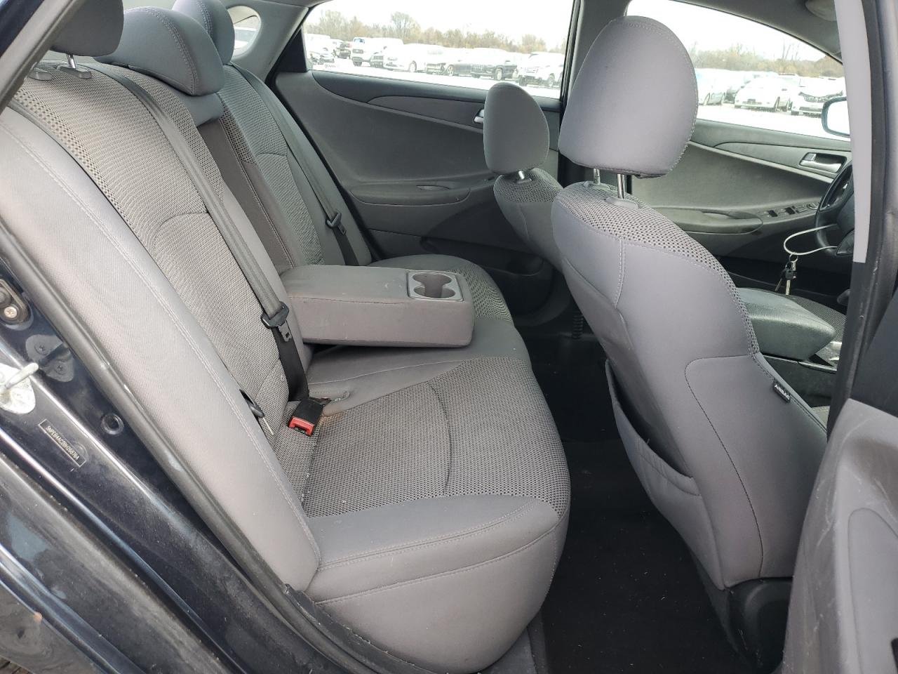 Hyundai SONATA Gls Image 11