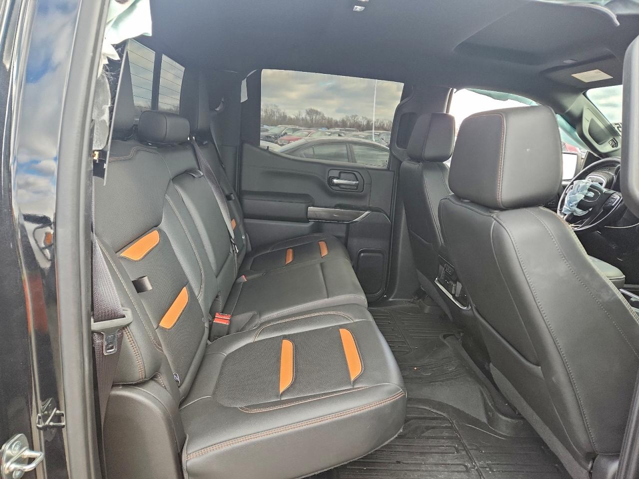 GMC Sierra K1500 At4 Image 12