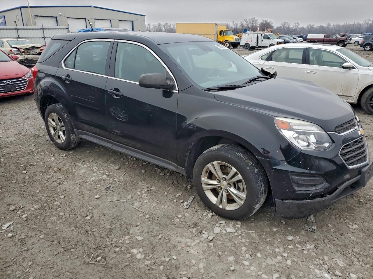 Chevrolet Equinox Ls Image 2