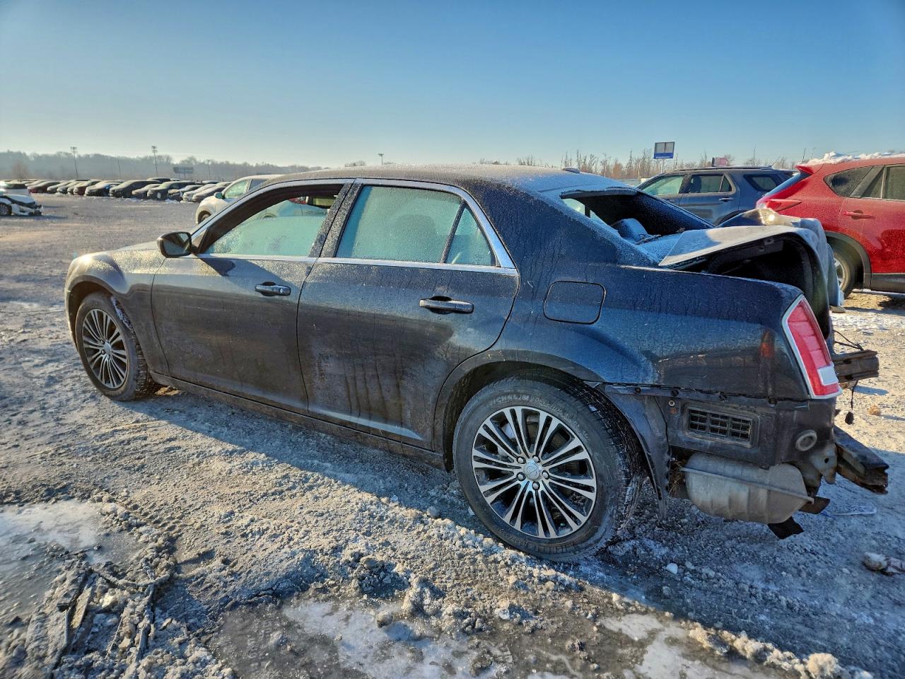 Chrysler 300 S Image 6