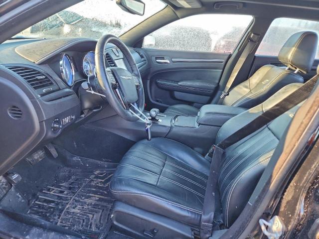 Chrysler 300 S Image 4