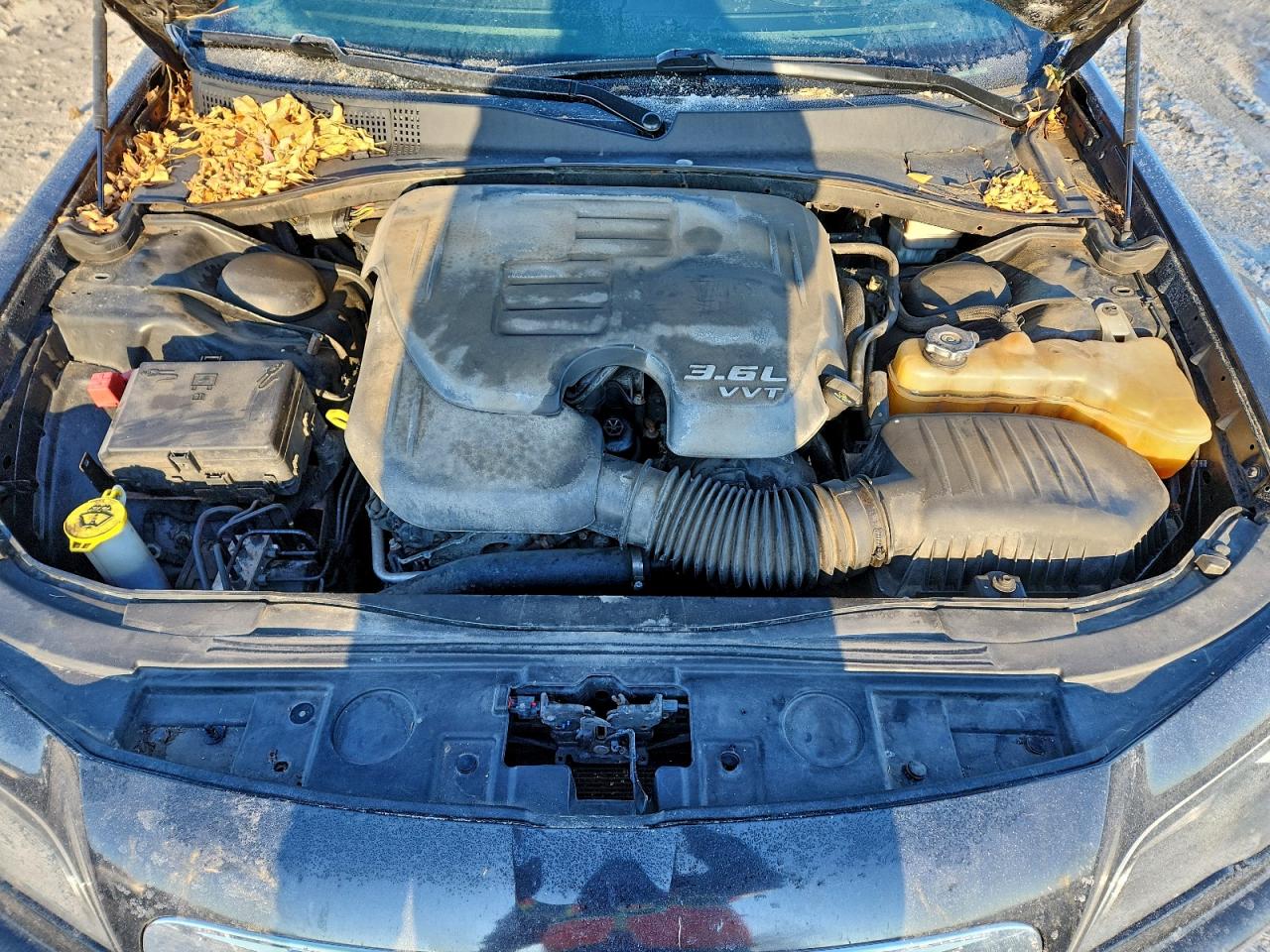 Chrysler 300 S Image 12