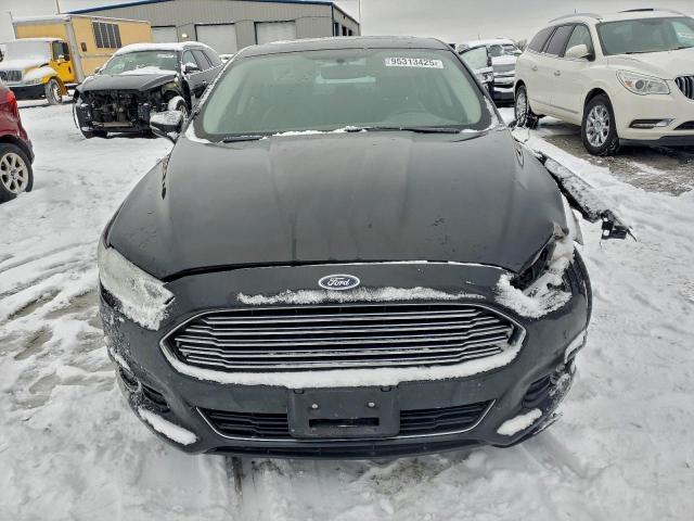 Ford Fusion Titanium Image 4