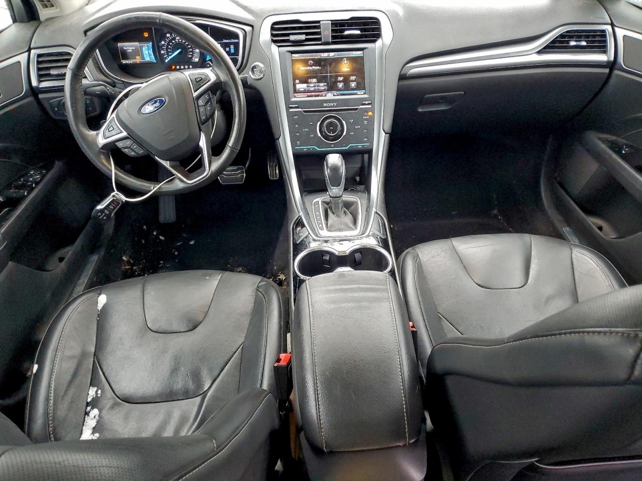 Ford Fusion Titanium Image 8