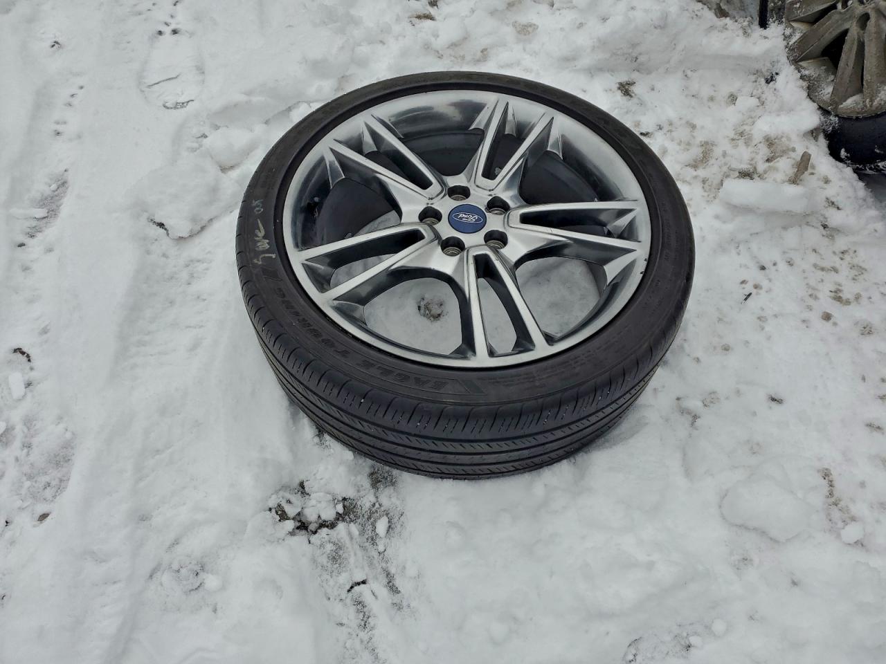 Ford Fusion Titanium Image 13