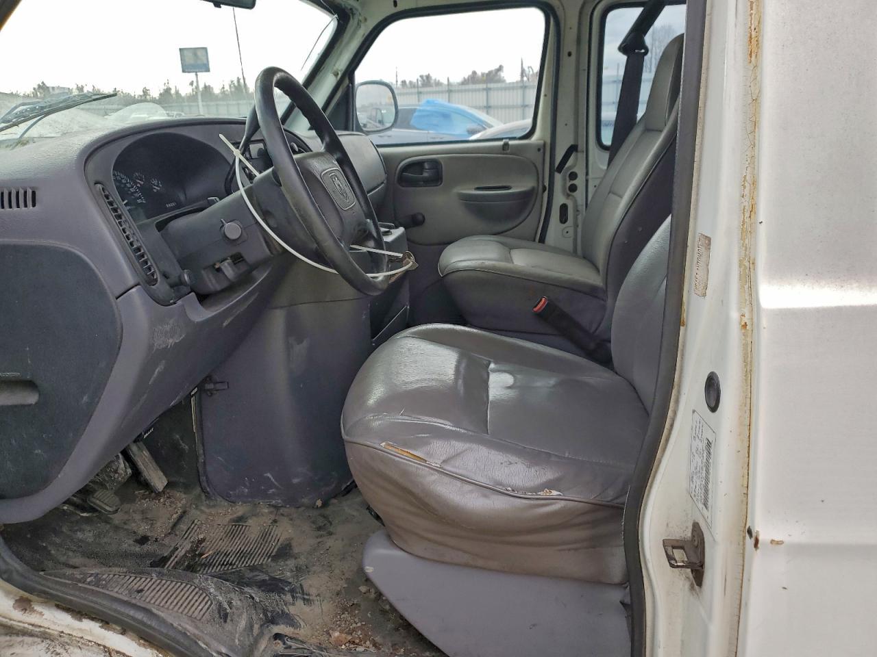 Dodge B Series B2500 Image 11