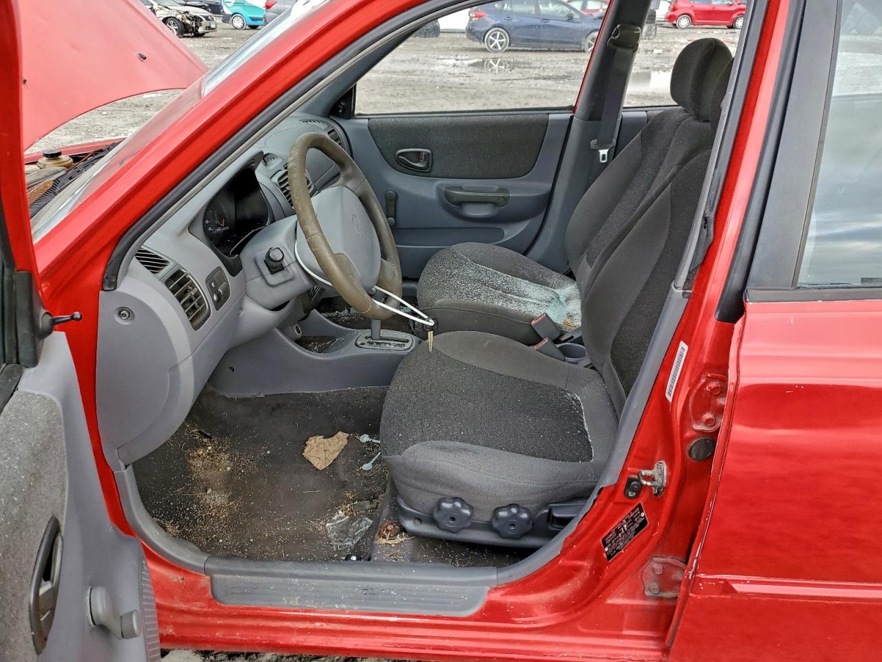 Hyundai ACCENT Gl Image 12