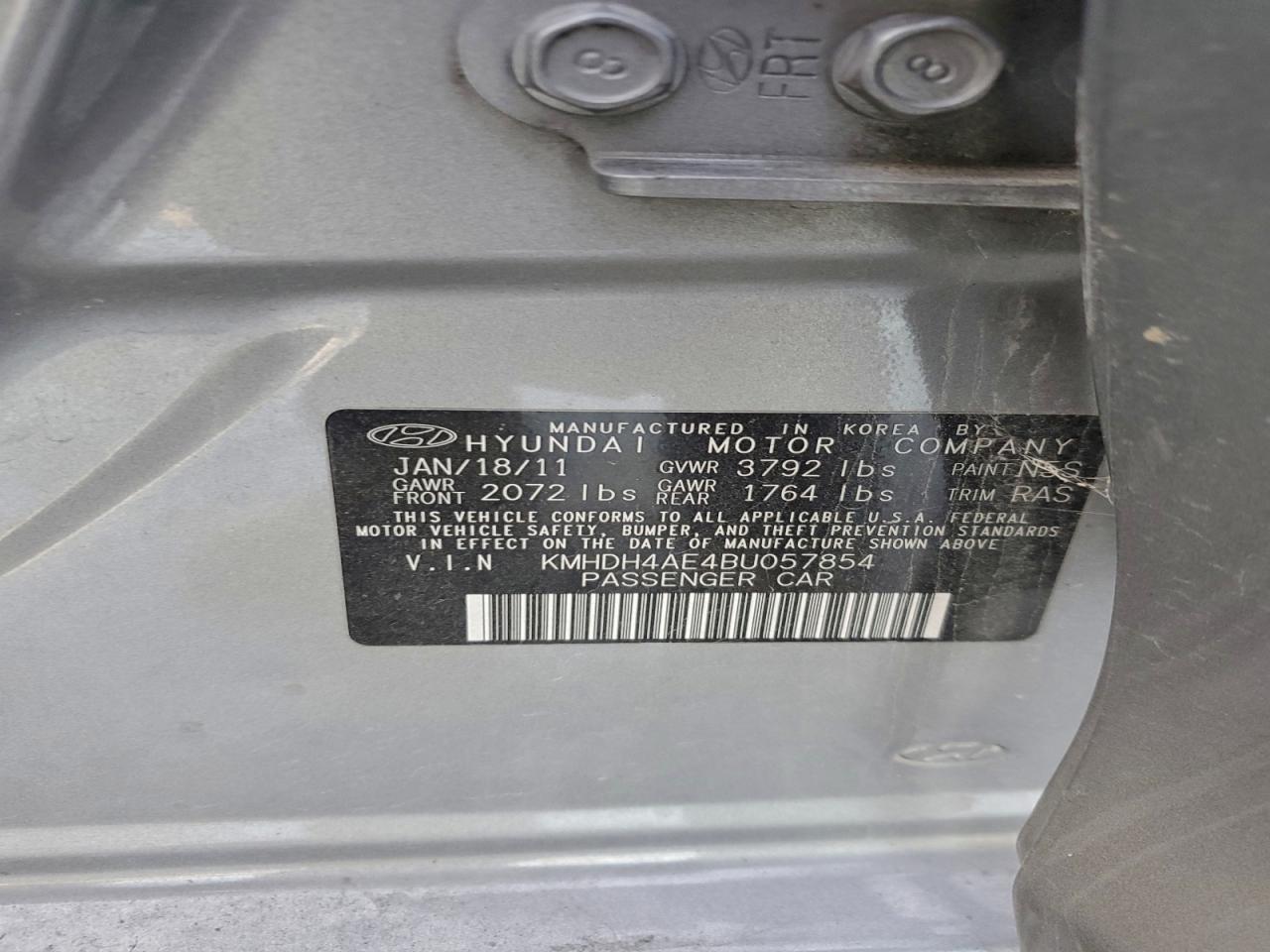 Hyundai ELANTRA Gls Image 9