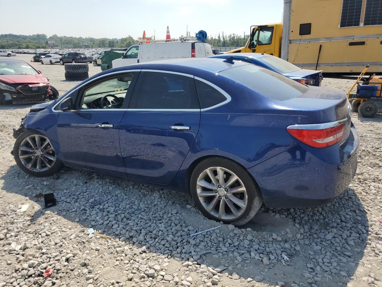 Buick Verano Image 2