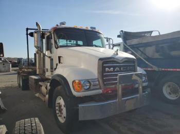  Salvage Mack Cv713