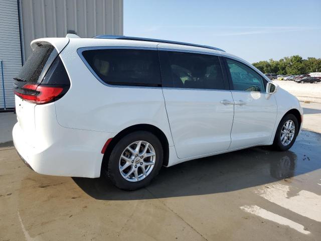 Chrysler Pacifica Touring L Image 3