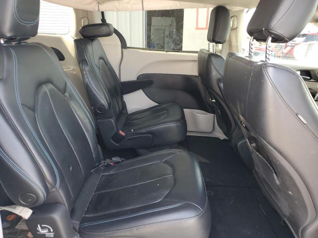 Chrysler Pacifica Touring L Image 11