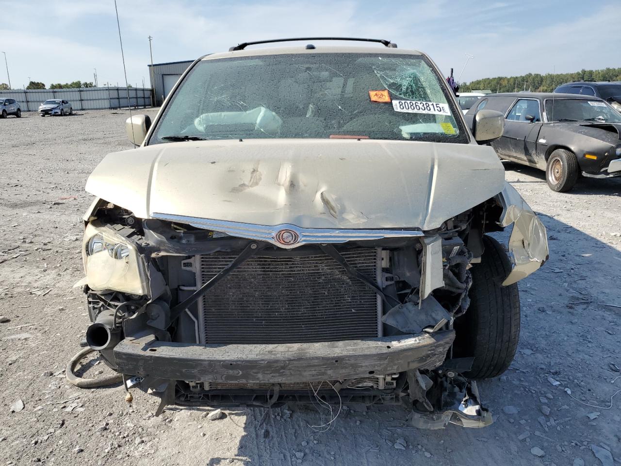 Chrysler Minivan Touring Image 7