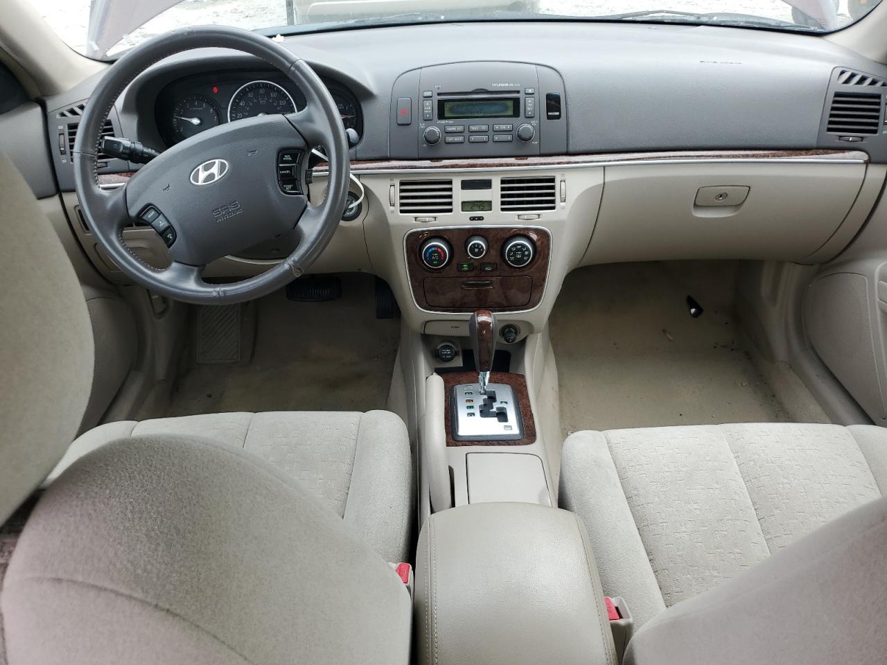 Hyundai SONATA Gls Image 4