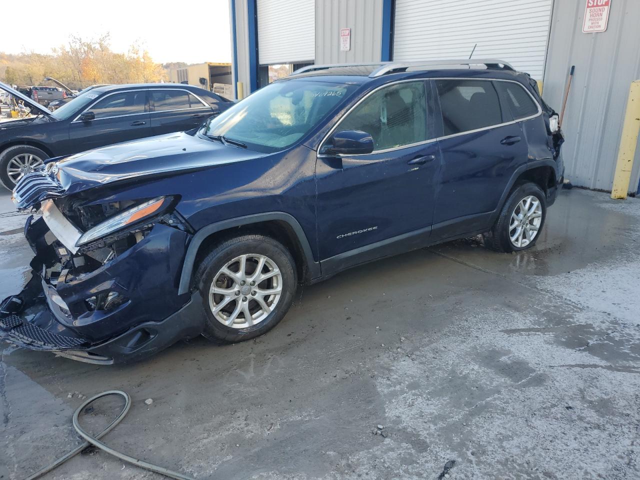 Jeep Grand Cherokee Latitude Image 1