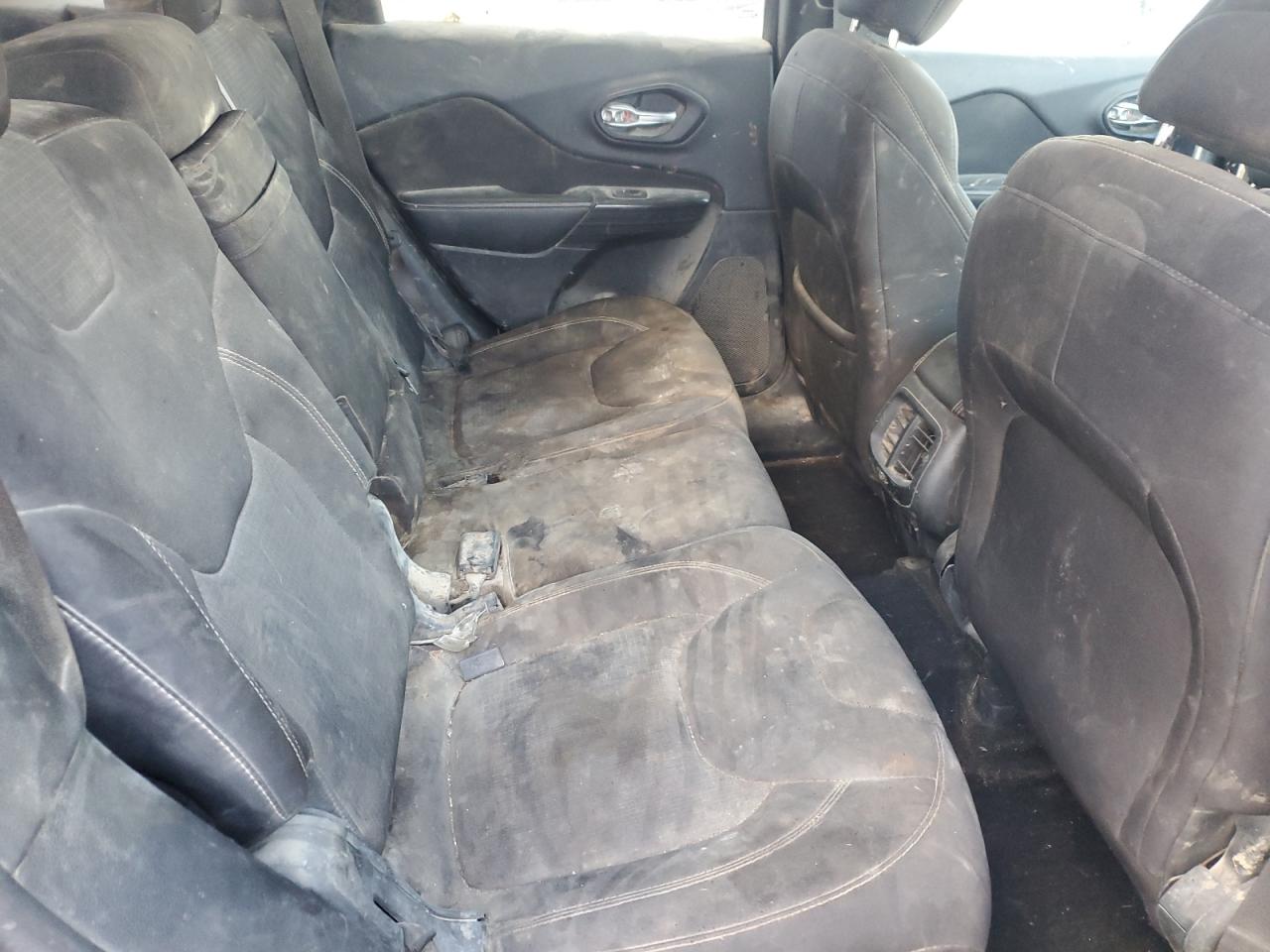 Jeep Grand Cherokee Latitude Image 5