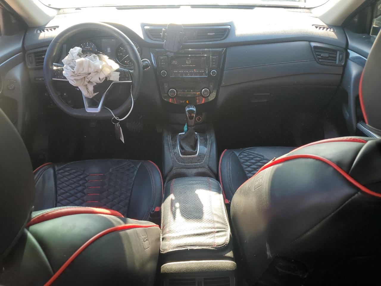 Nissan Rogue S Image 7