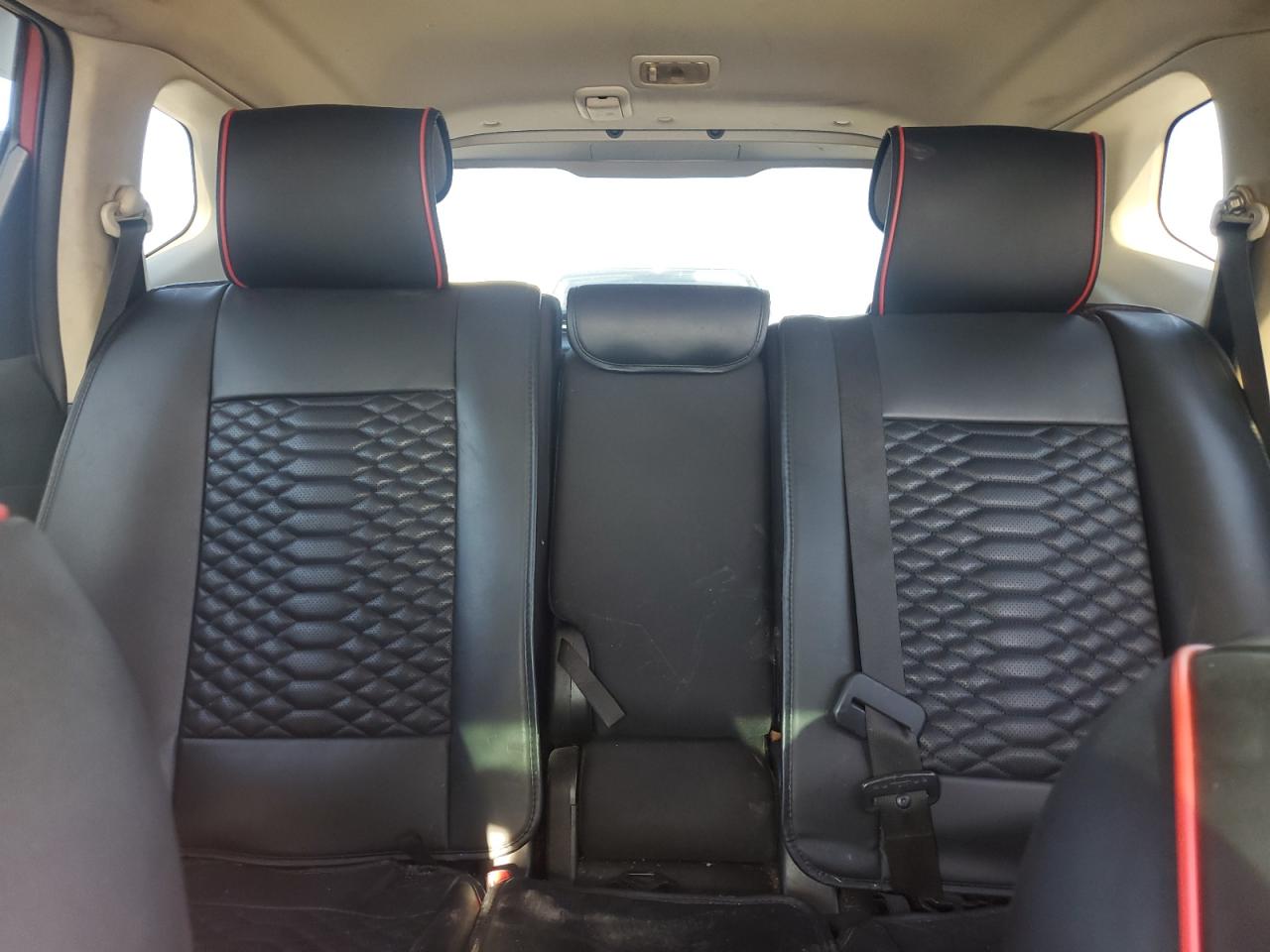 Nissan Rogue S Image 9