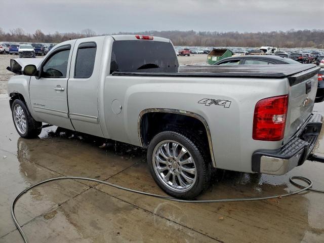 Chevrolet Silverado K1500 Ltz Image 4