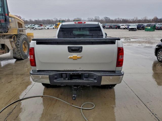 Chevrolet Silverado K1500 Ltz Image 11