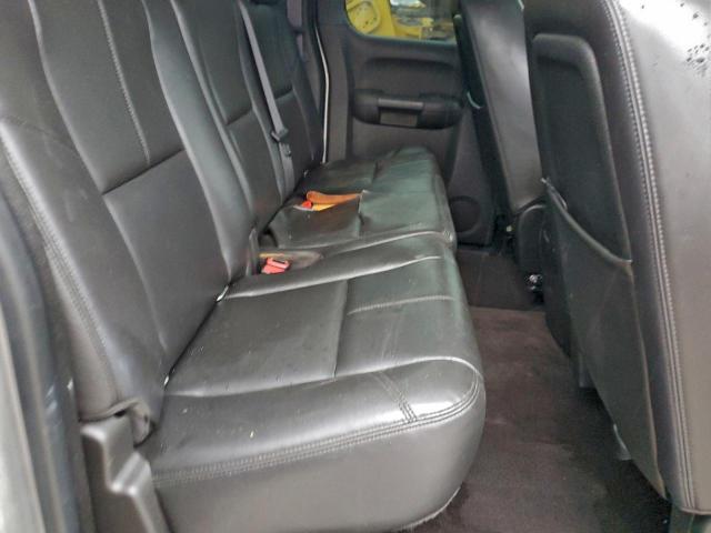 Chevrolet Silverado K1500 Ltz Image 6