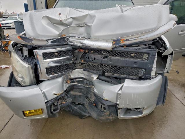 Chevrolet Silverado K1500 Ltz Image 9