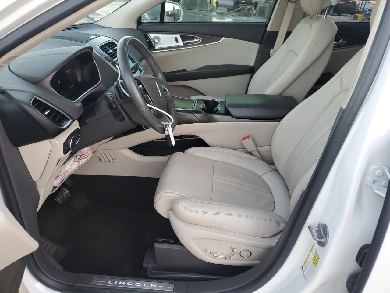 Lincoln Nautilus Reserve Image 8