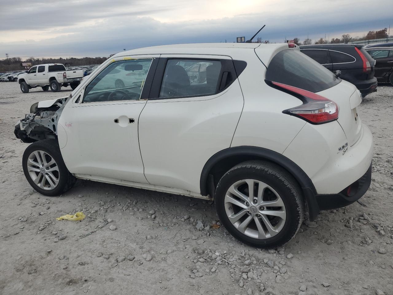 Nissan JUKE S Image 2