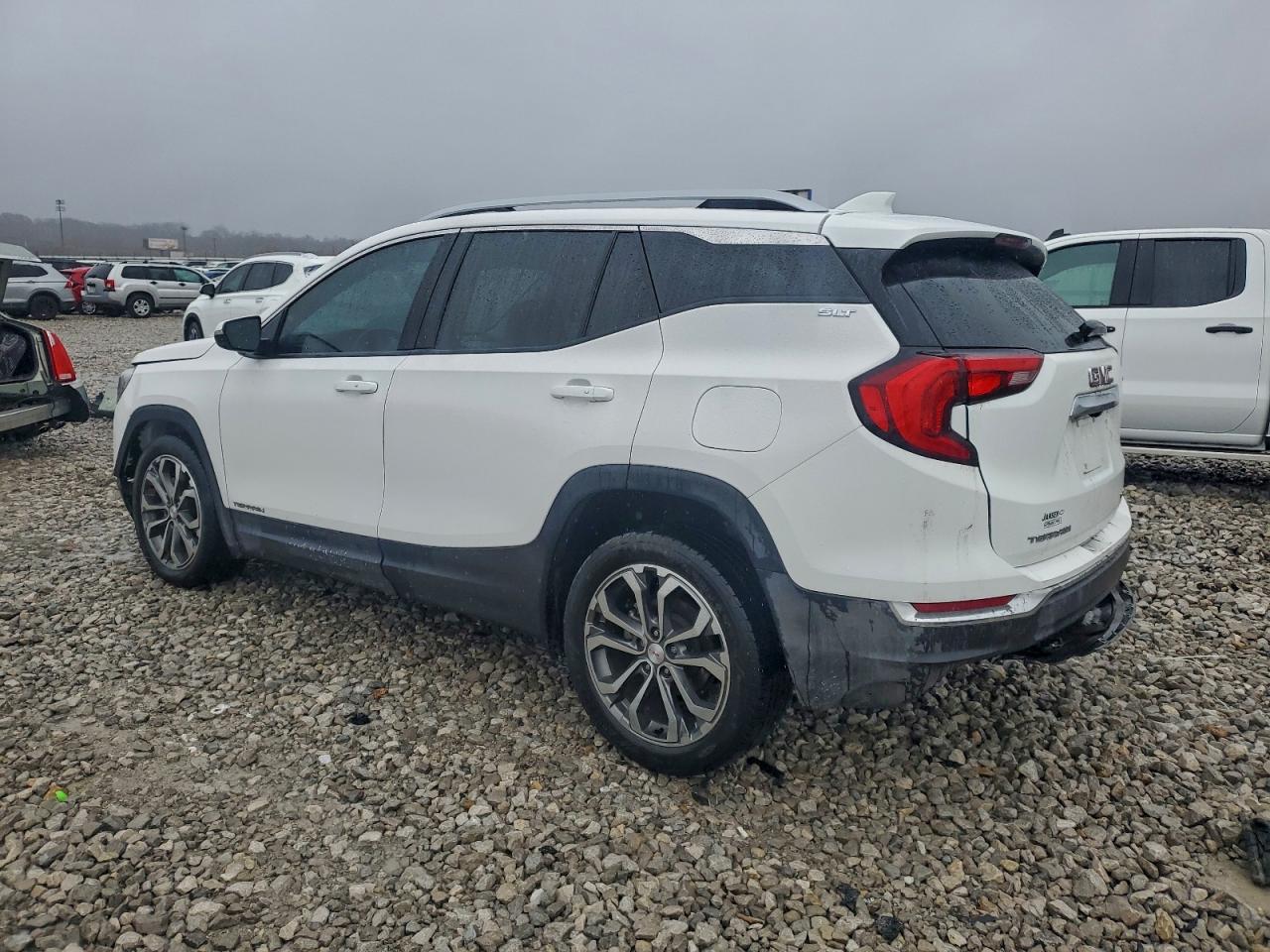 GMC Terrain Slt Image 2