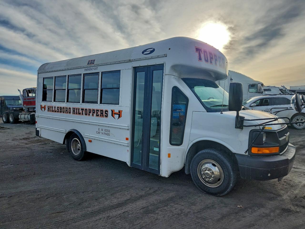 Chevrolet Express Image 1