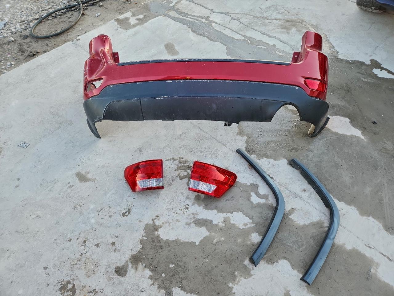 Jeep Grand Cherokee Laredo Image 12