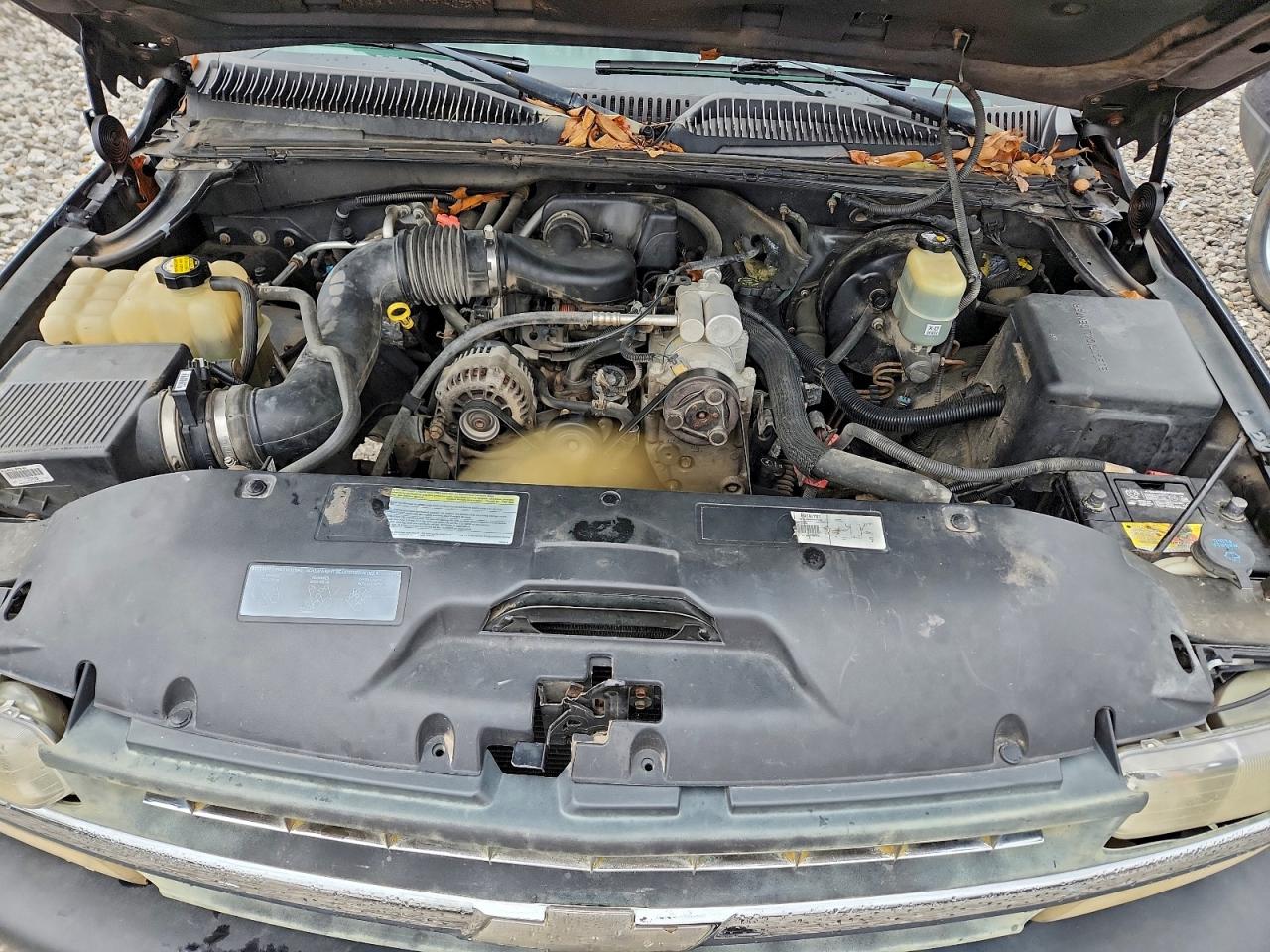 Chevrolet Silverado C1500 Image 10