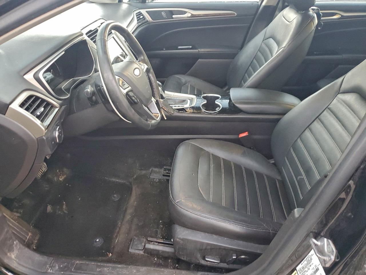 Ford Fusion Se Image 2