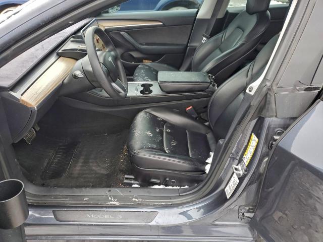 Tesla Model 3 Image 5