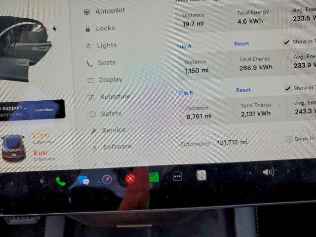 Tesla Model 3 Image 12