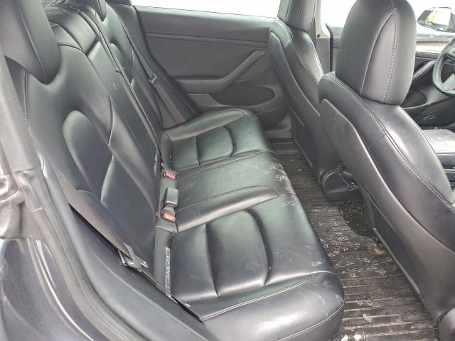 Tesla Model 3 Image 11