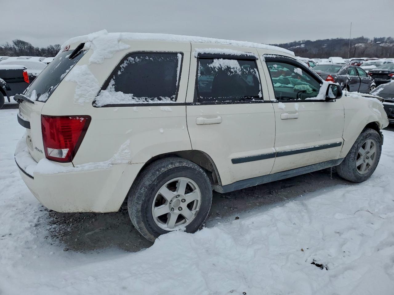 Jeep Grand Cherokee Laredo Image 13