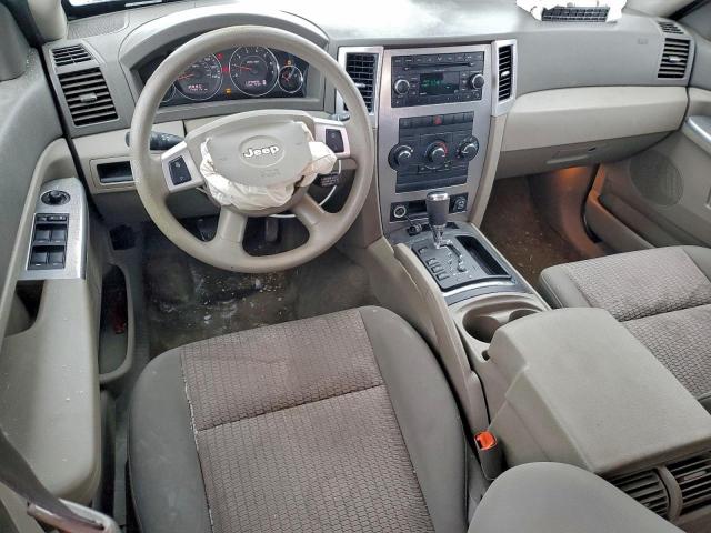 Jeep Grand Cherokee Laredo Image 4