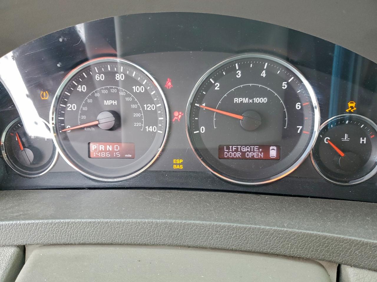 Jeep Grand Cherokee Laredo Image 2