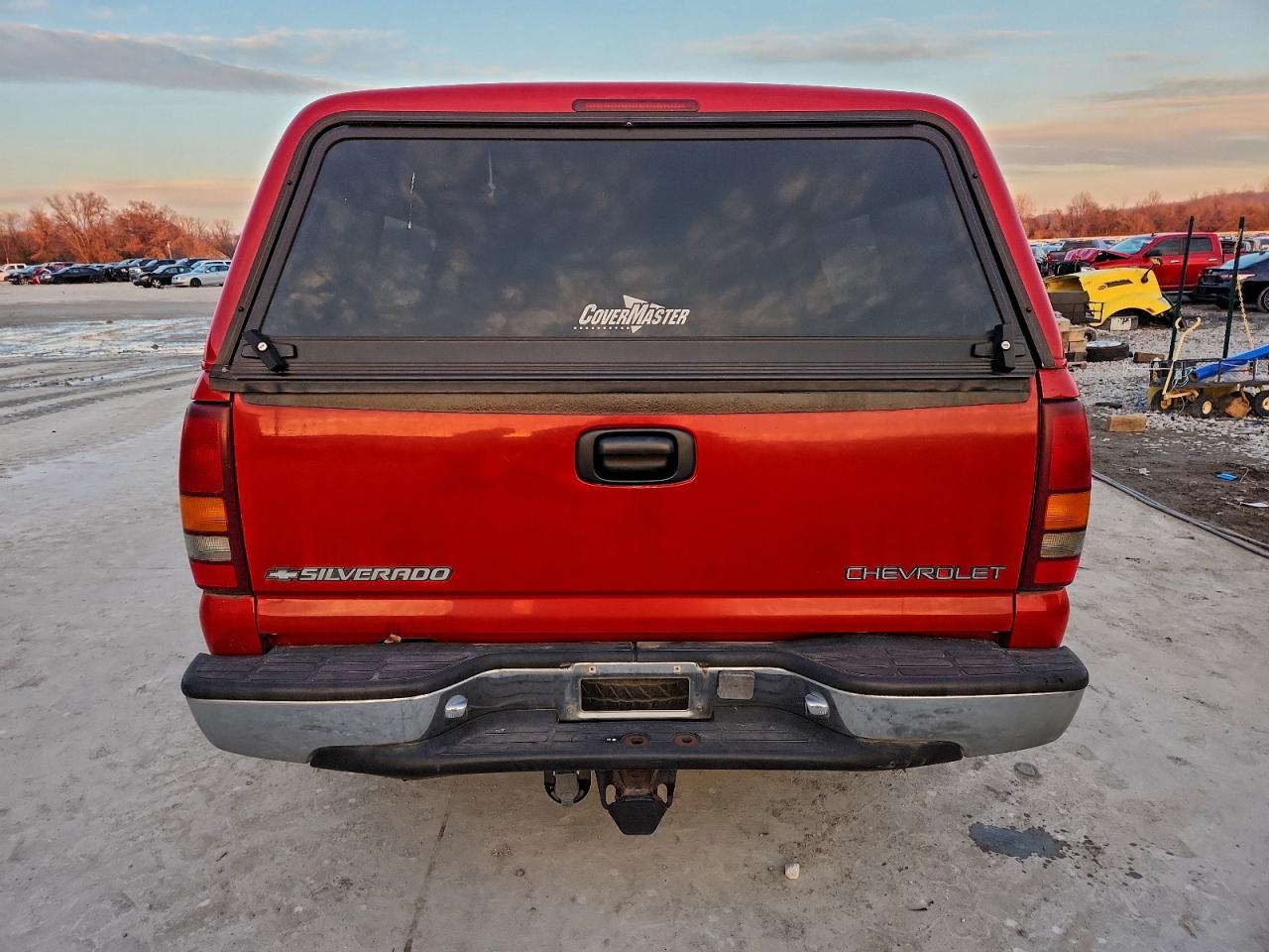 Chevrolet Silverado C1500 Image 7