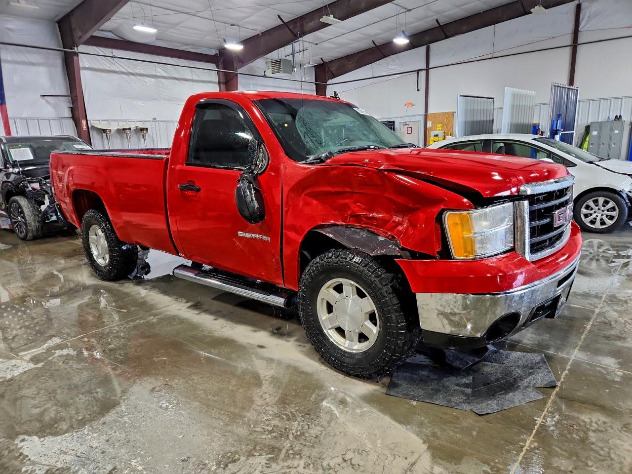 GMC Sierra C1500 Image 2