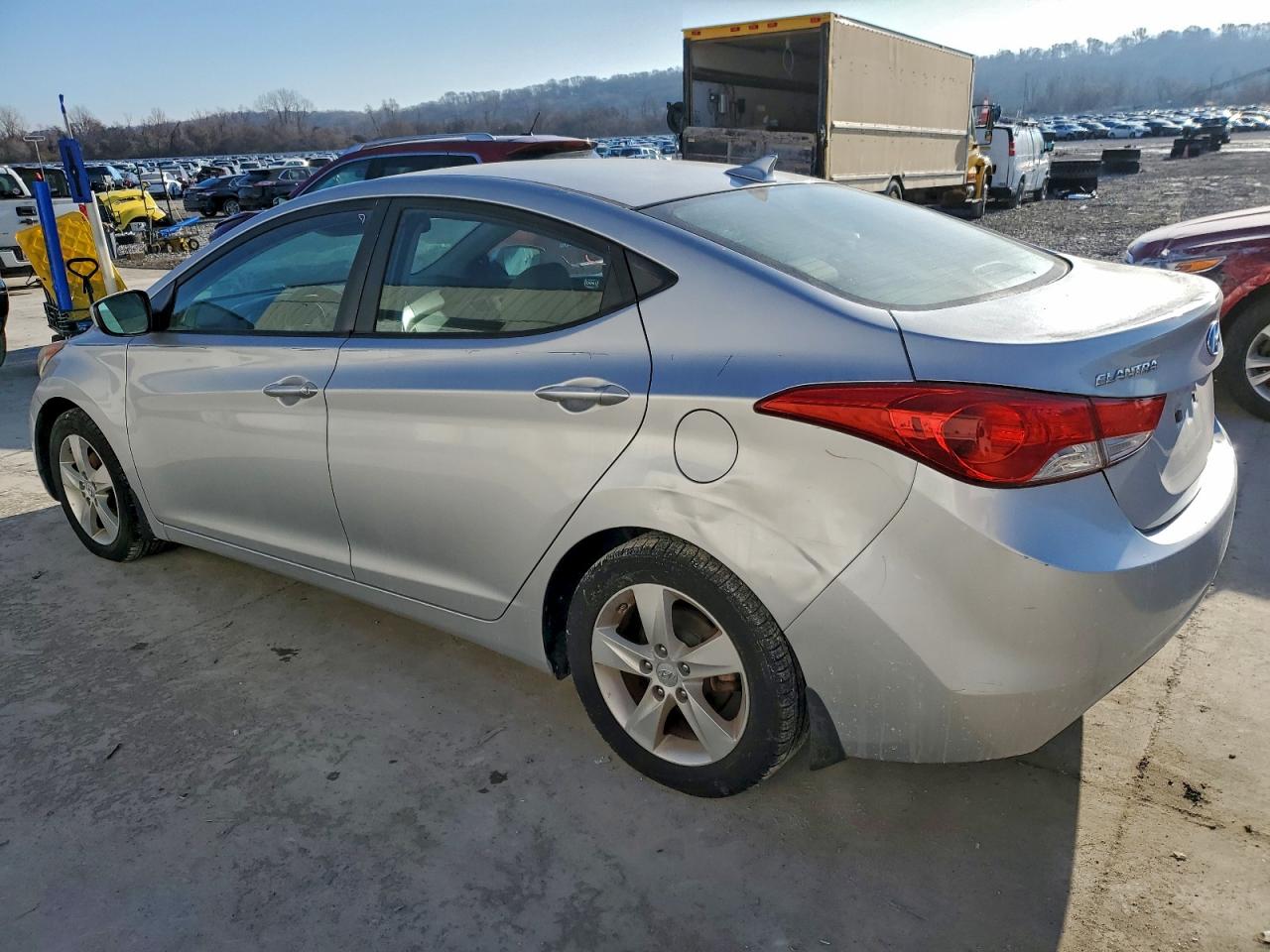 Hyundai ELANTRA Gls Image 8