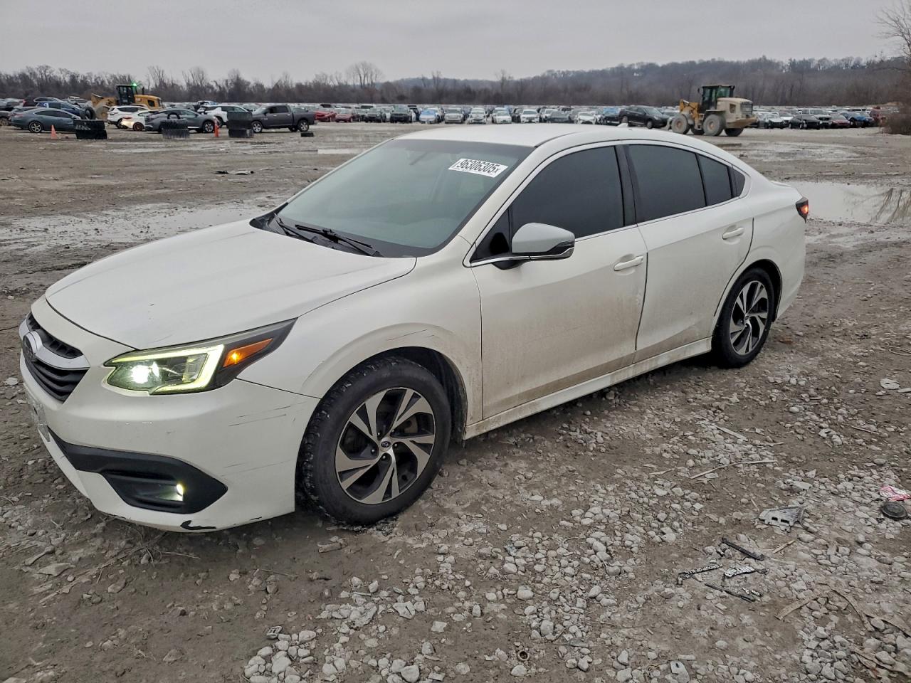 Subaru Legacy Premium Image 1