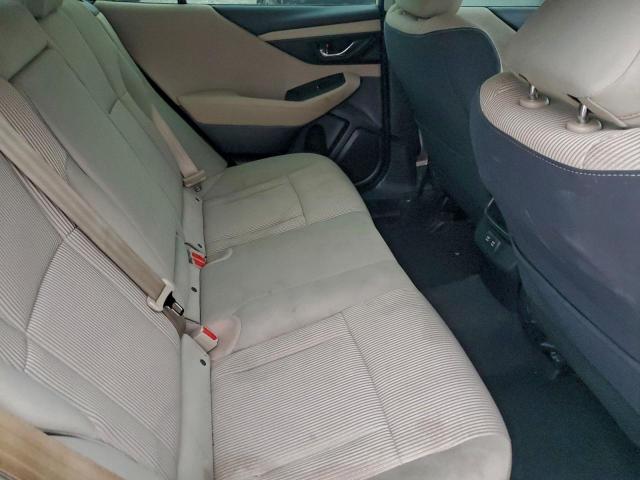 Subaru Legacy Premium Image 6