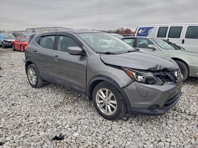 Nissan Rogue S Image 3