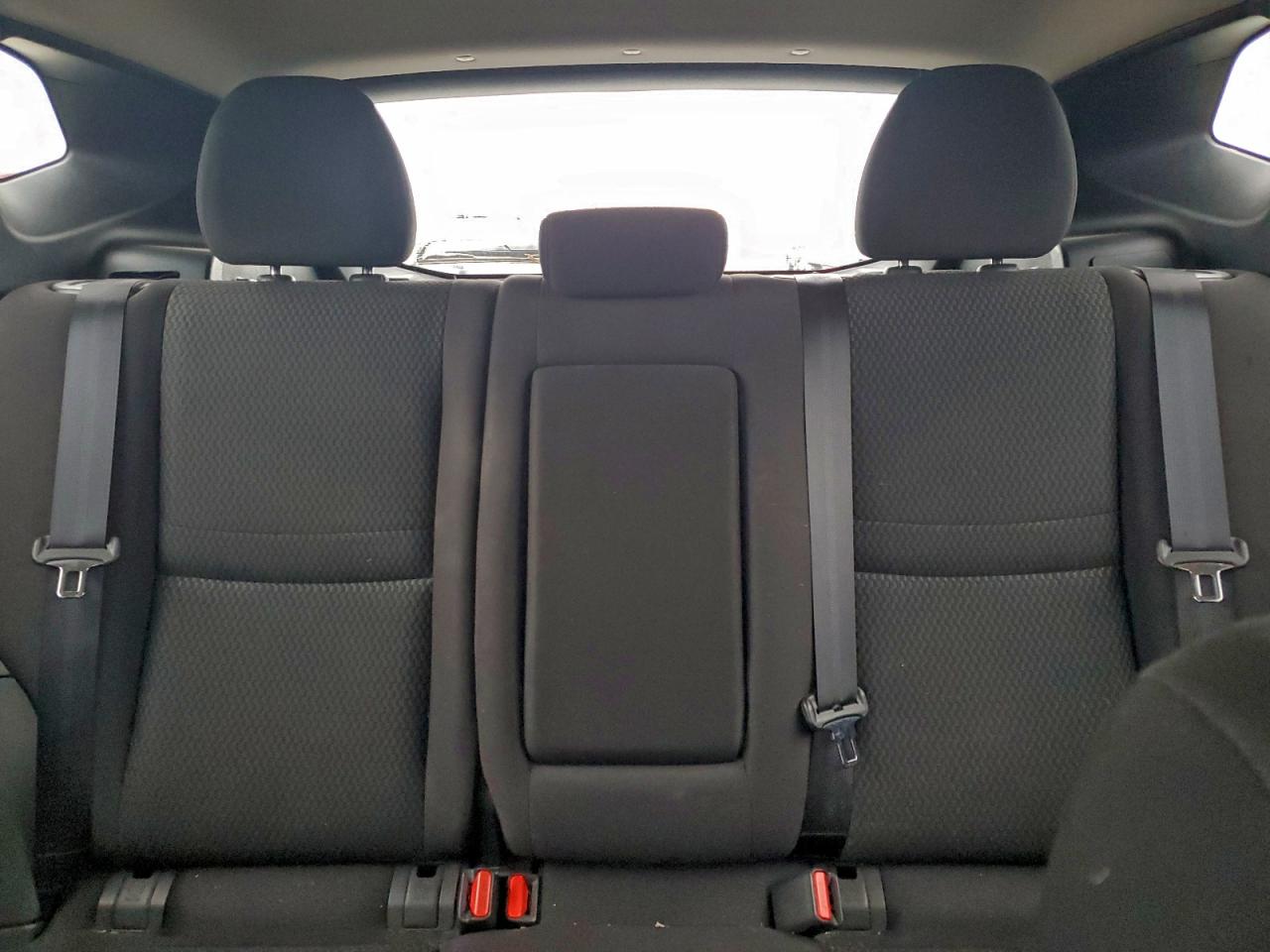 Nissan Rogue S Image 6